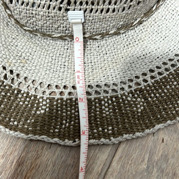 AMERICAN Eagle Outfitters 100% Paper Hat - Picture 14 of 15